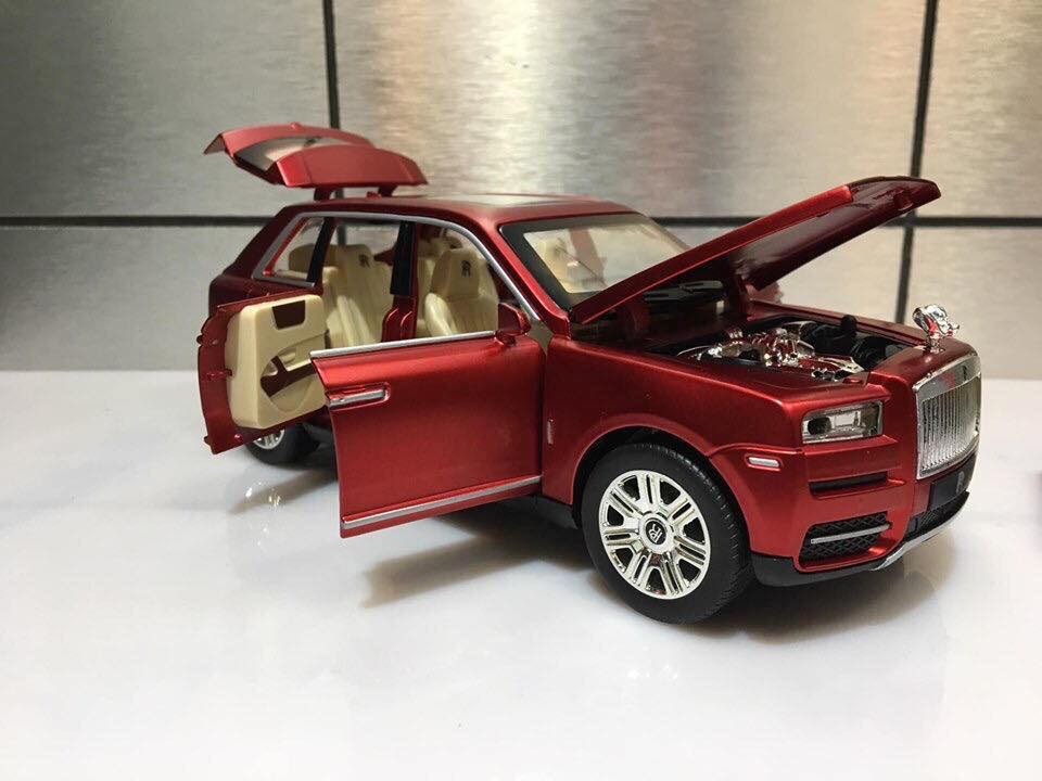 Mô hình xe Rolls-Royce Cullinan tỷ lệ 1:24 [Red] - SP004998