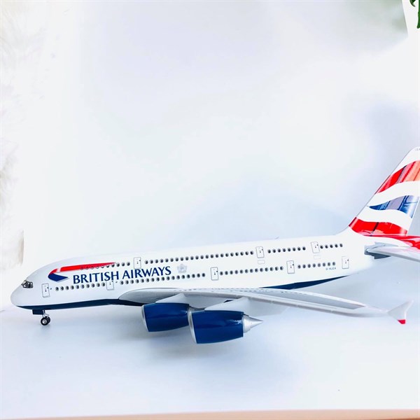 Mô hình máy bay British Airways A380 47 cm có đèn led bánh xe