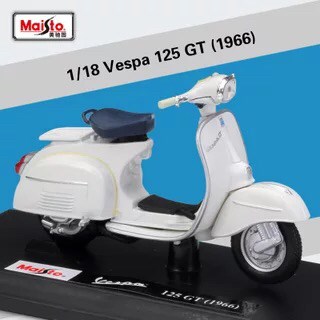 Mô hình xe máy Vespa 125 GT (1966) 1:18 [White]