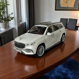Mô hình xe Mercedes GLS 600 1:24 hợp kim [Trắng]
