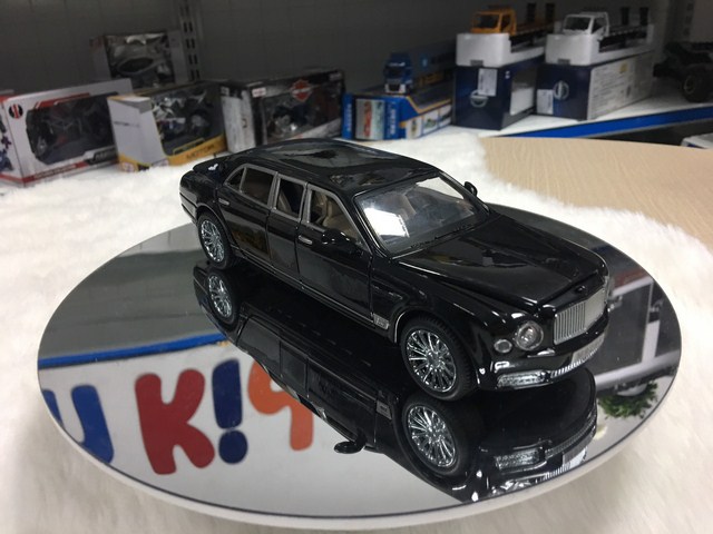 SP005930 - [XLG] Bentley Musanne 124 [Black]