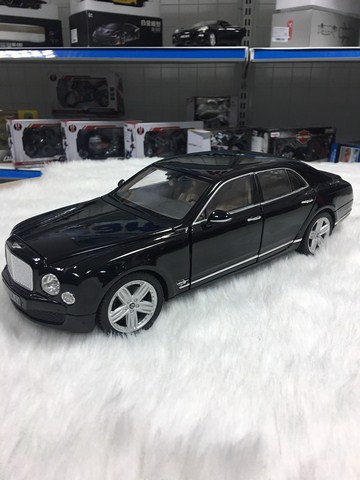 SP005992 Mô hình xe Bentley Musanne 1:18 - 43800