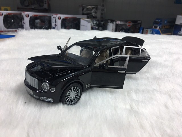 Mô hình xe Bentley Mulsanne 1:24 [Black]