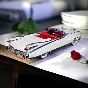 Mô hình xe cổ Cadillac Big Rocket 1959 1:24 Diecast – Xe ô tô cổ điển Cadillac cánh đuôi cá huyền thoại, mở cửa, sưu tầm & trang trí