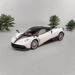 Mô hình xe Pagani Huayra 1:18